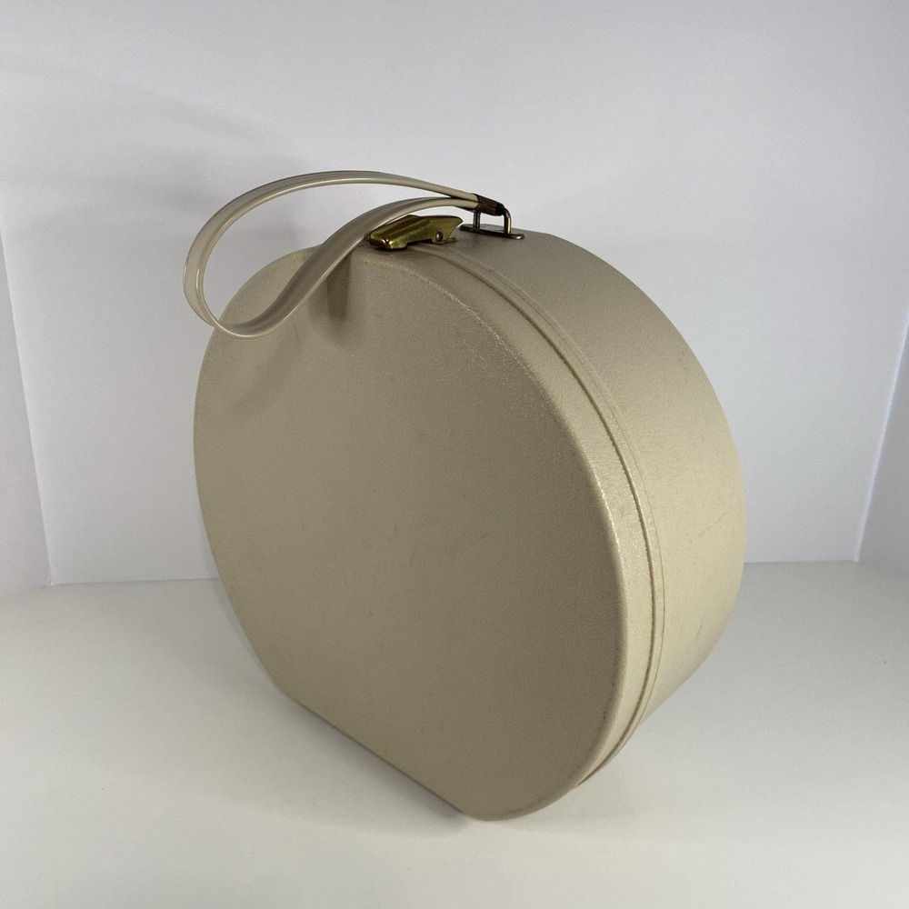 Vintage Round Hat Box / Luggage Make Up Round Hard Case – Beige w/ Handle